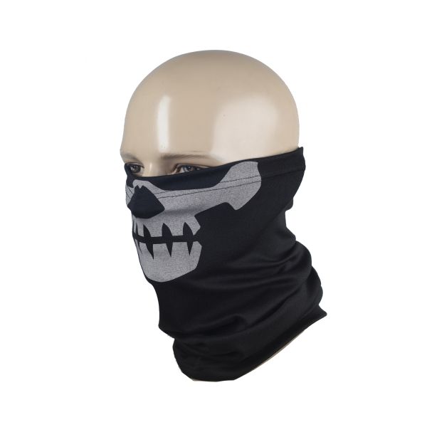 M-Tac шарф-труба Skull (вид сбоку на манекене) - интернет-магазин Викинг