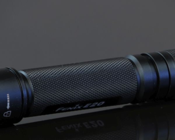 Fenix фонарь E20 (фото 3) - интернет-магазин Викинг