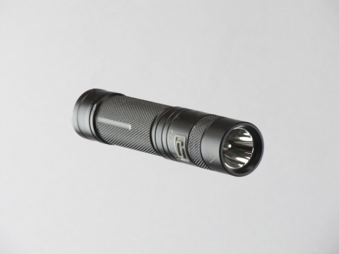 Fenix фонарь E35 (фото 1) - интернет-магазин Викинг