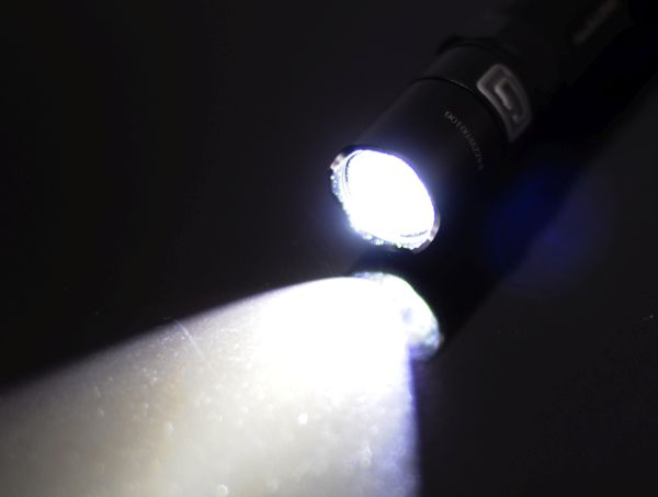 Fenix фонарь LD12 (фото 16) - интернет-магазин Викинг