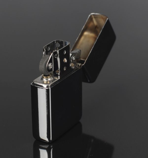 Милтек США зажигалка Zippo-style (крышка фото 2) - интернет-магазин Викинг
