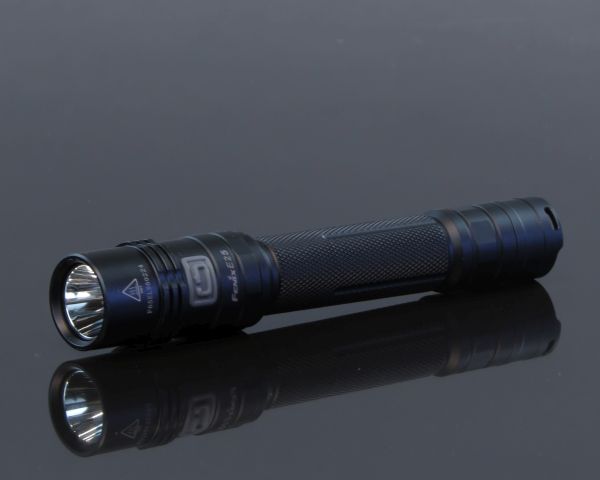 Fenix фонарь E25 (фото 3) - интернет-магазин Викинг