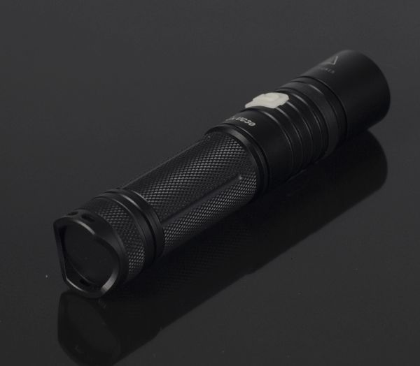 Fenix  UC30 ( 9) - - 