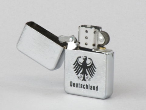 Милтек зажигалка бензиновая Deutschland (общий вид фото 4) - интернет-магазин Викинг