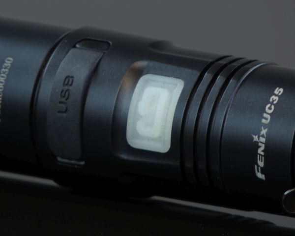 Fenix фонарь UC35 (фото 12) - интернет-магазин Викинг
