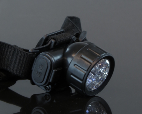 Милтек фонарь налобный 12 LED (общий вид фото 4) - интернет-магазин Викинг