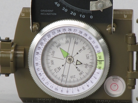 Милтек итальянский компас (установка азимута фото 2) - интернет-магазин Викинг