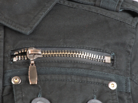 Brandit куртка Platinum Vintage черная (карман на молнии над левым нагрудным).jpg