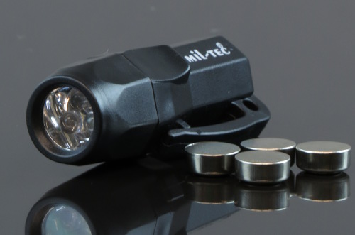 Милтек мини-фонарь 3 LED (батарейки фото 1) - интернет-магазин Викинг