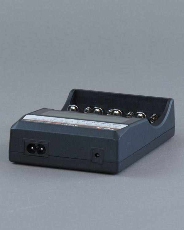 Fenix зарядное устройство ARE-C2 (общий вид 3) - интернет-магазин Викинг