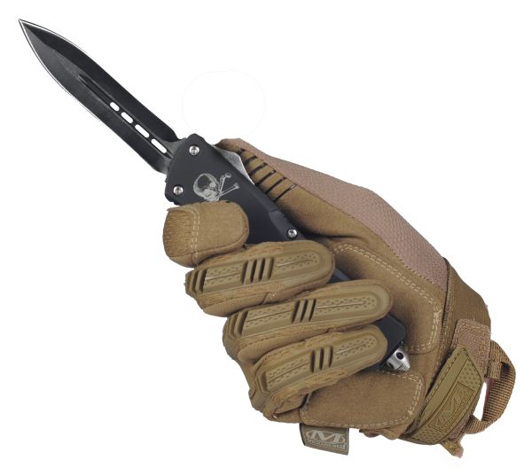 Mechanix M-Pact Gloves (нож в руке) - интернет-магазин Викинг