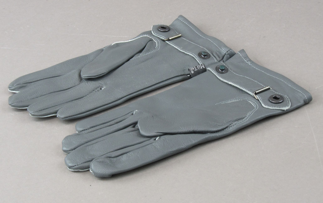 Милтек Бундес. перчатки с подкл (фото 3) - интернет-магазин Викинг