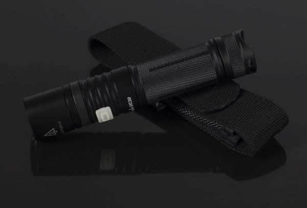 Fenix  UC30 ( 7) - - 