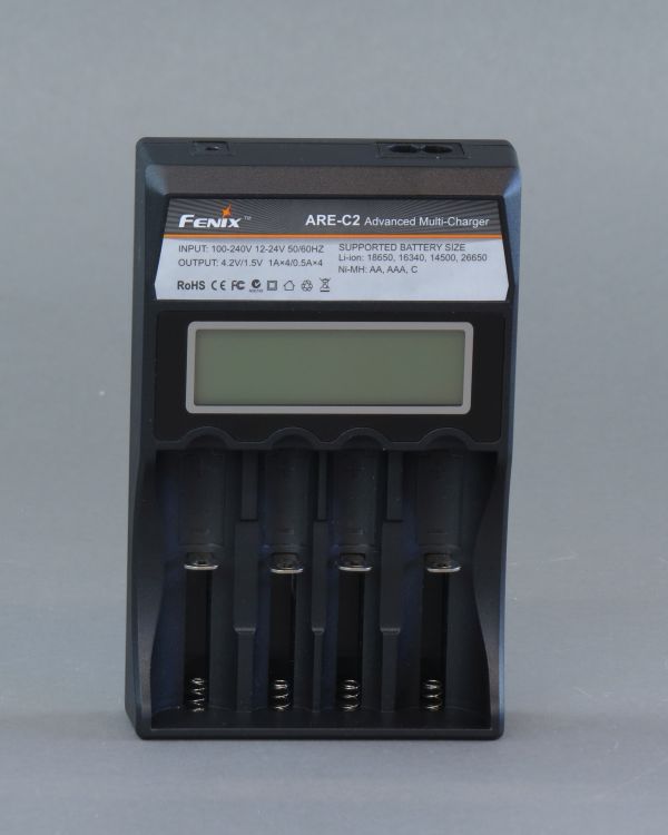 Fenix зарядное устройство ARE-C2 (общий вид 1) - интернет-магазин Викинг