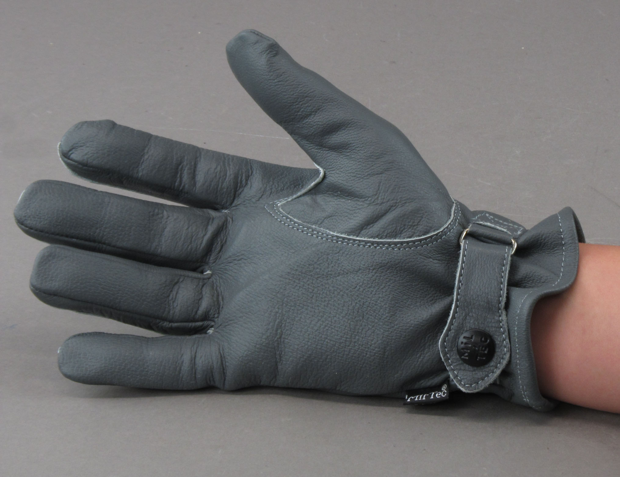 Милтек Бундес. перчатки с подкл (фото 1) - интернет-магазин Викинг