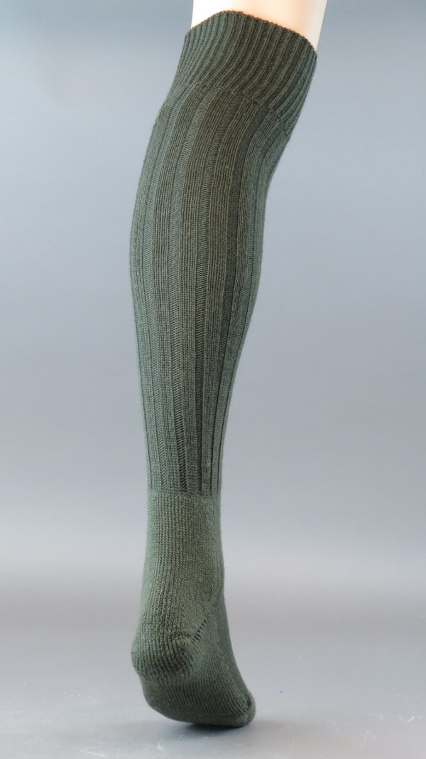 Бундесвер носки высокие горные олива (вид сзади) - интернет-магазин Викинг