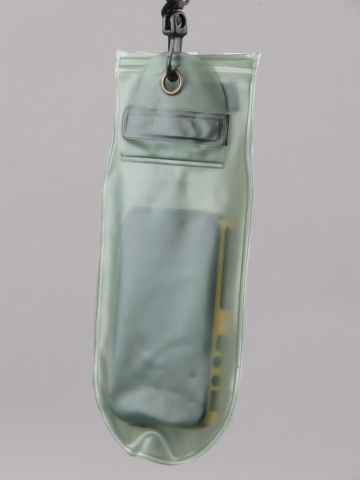 Милтек чехол водонепроницаемый 100х230 (телефон в чехле фото 3) - интернет-магазин Викинг